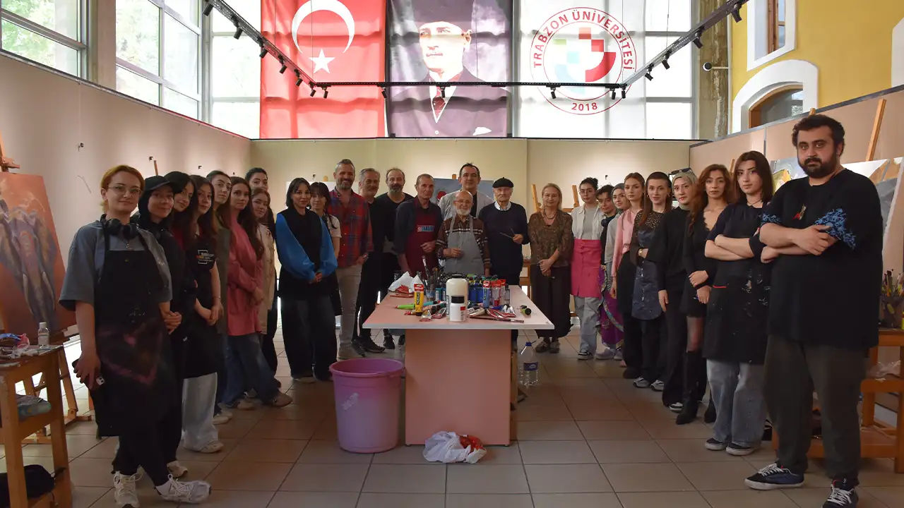 trabzon-universitesinde-sanat-calistayi-ogrencileri-ustalarla-bulusturdu