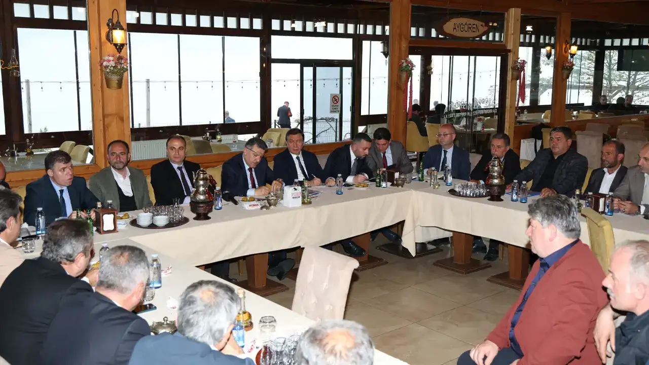 trabzonda-ortak-akil-toplantisi-duzenlendi-trabzonun-her-noktasina-esit-hizmet