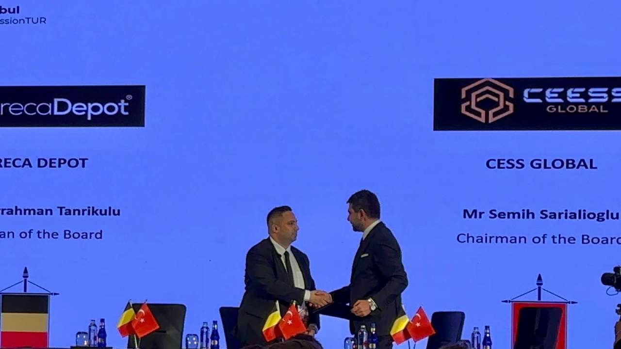 trabzonlu-firma-ceess-globalden-buyuk-gurur-kralicenin-huzurunda-imzayi-atti