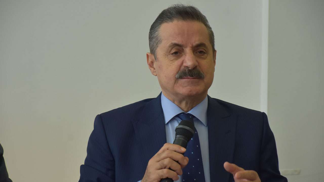 artvinde-yatirimlar-masaya-yatirildi-360-kilometre-yol