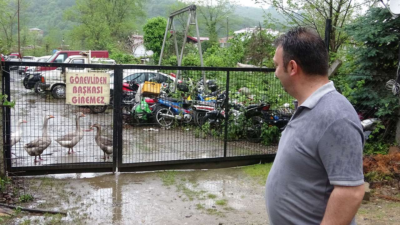 milyonluk-cip-otoparkta-curumeye-terk-edildi-arac-sahibi-otopark-masrafina-tepki-gosterdi
