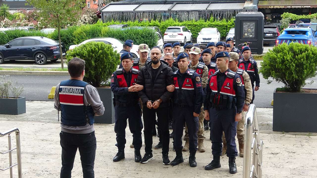 trabzon-merkezli-dolandiricilik-operasyonunda-12-supheli-adliyede