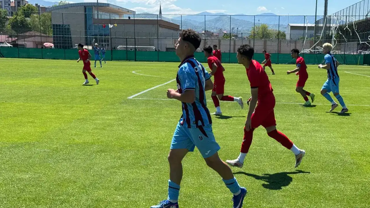 trabzonspor-u19-sezonu-galibiyetle-kapatti