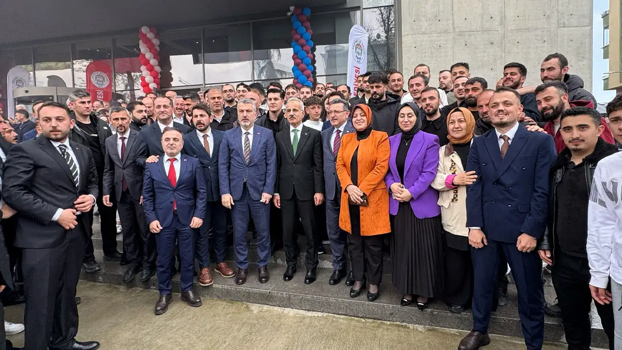 akcaabat-kultur-merkezinin-acilisi-gerceklestiriliyor