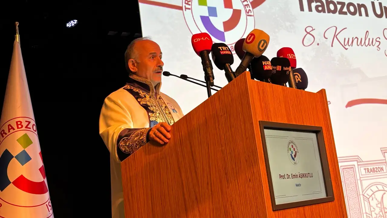 bakan-uraloglu-trabzon-universitesinin-8