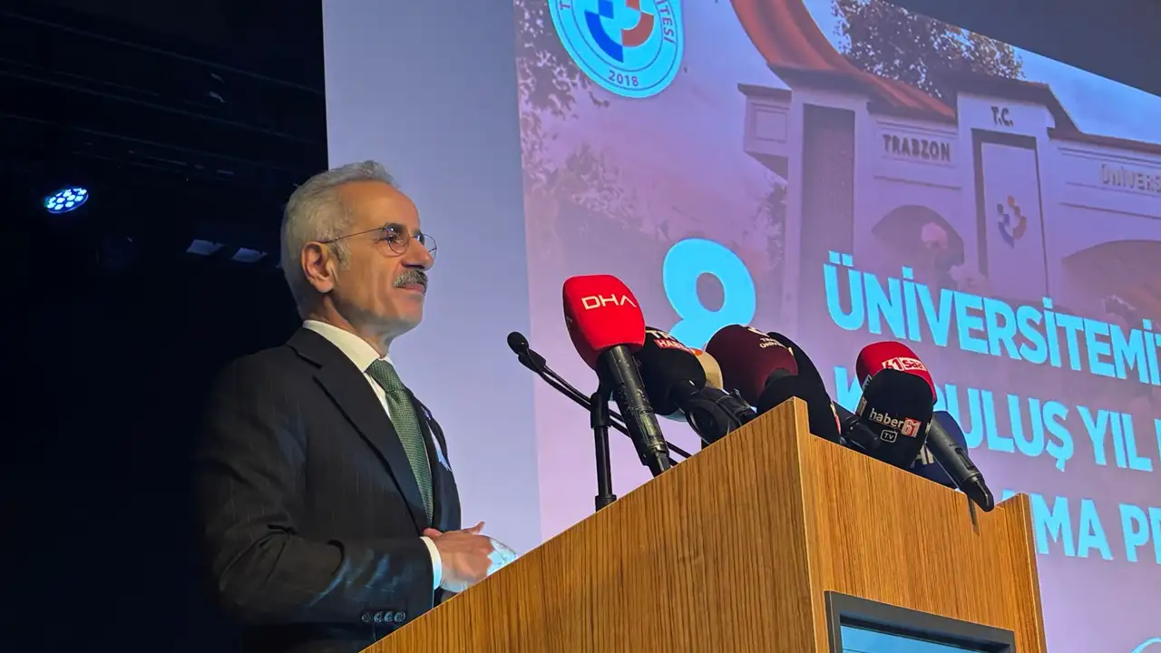bakan-uraloglu-trabzon-universitesinin-8