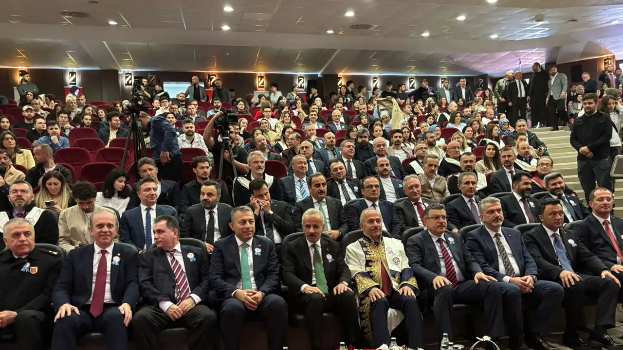 bakan-uraloglu-trabzon-universitesinin-8
