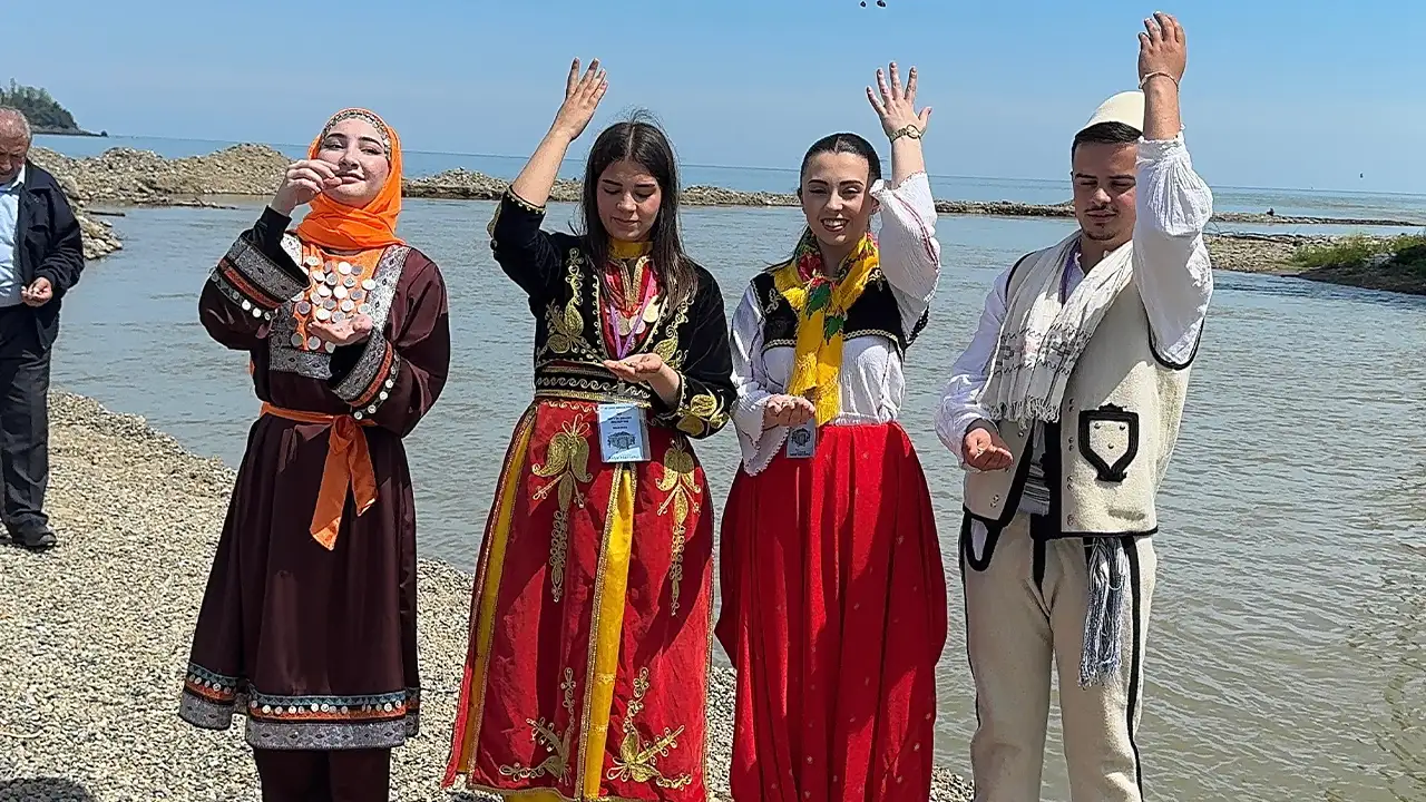 giresunda-3-bin-yillik-mayis-yedisi-gelenegi-yeniden-yasatildi