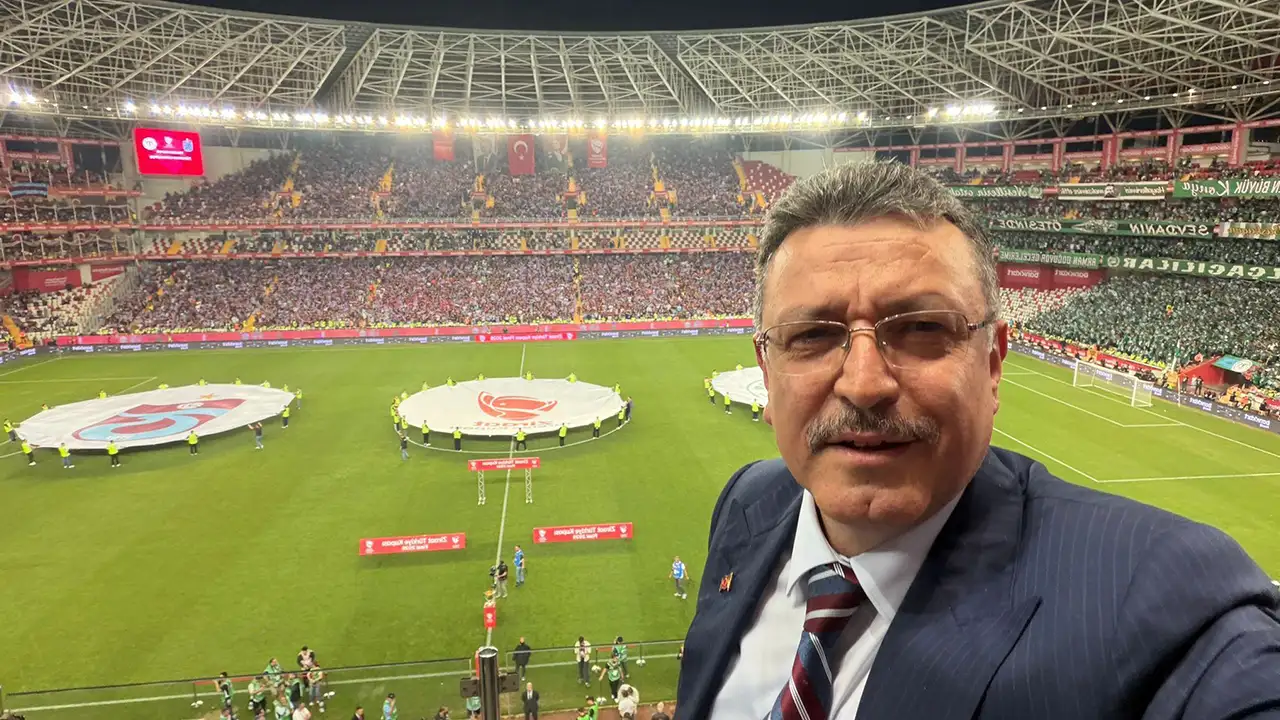 baskan-gencten-trabzonspora-kutlama-bu-gurur-tum-trabzonun