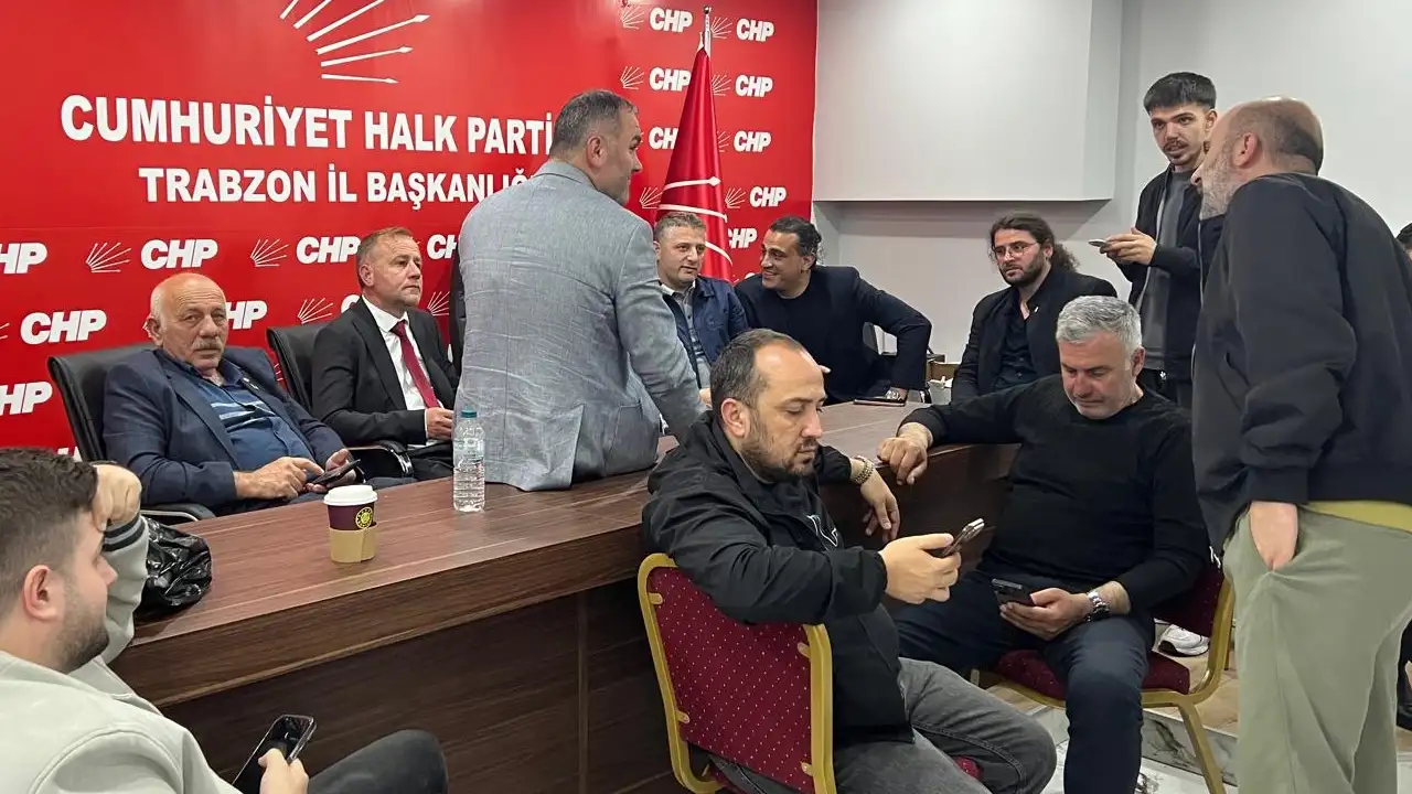 chp-trabzonda-mutlak-butlan-nobeti-konforlu-genel-baskan-koltugunu-reddediyorum