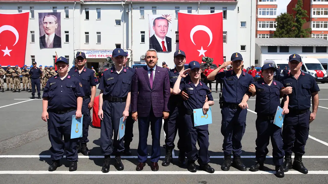 rizede-ozel-bireyler-temsili-askerlik-heyecani-yasadi