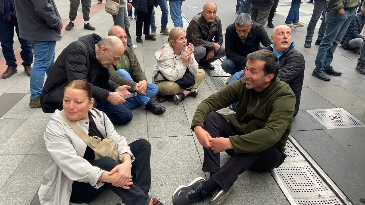 chp-ortahisardan-oturma-eylemi-karari-haluk-batmazdan-bu-isin-hesabi-sorulacak