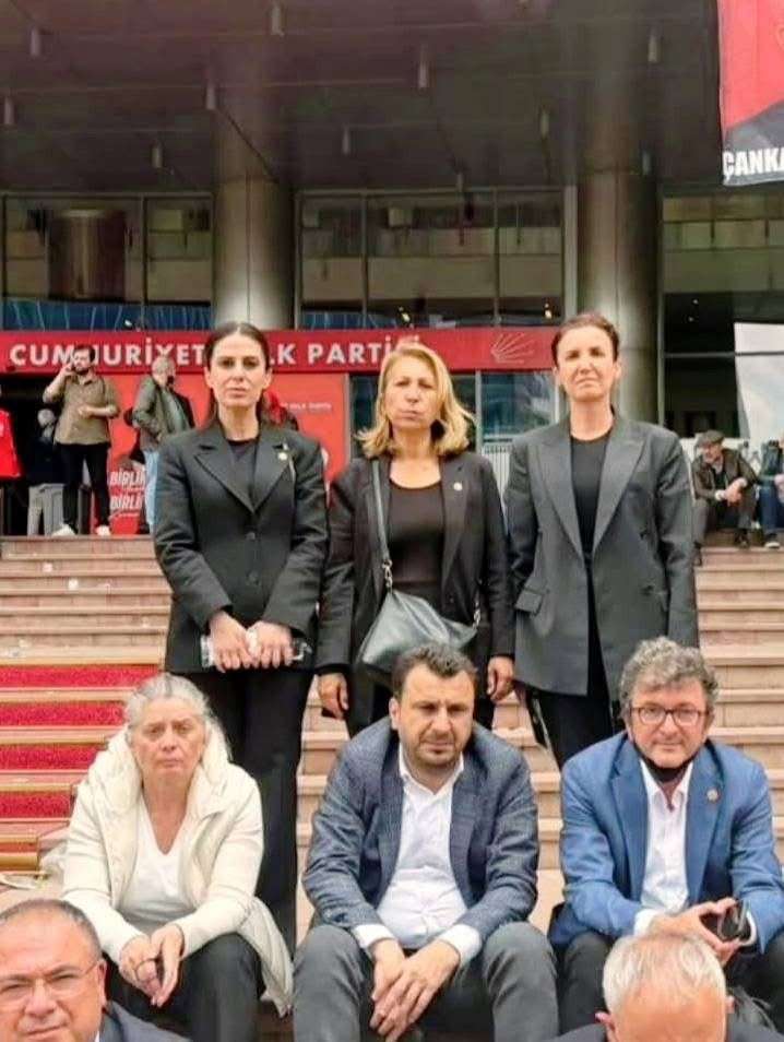 chp-trabzon-il-baskani-bak-ankarada-tahliye-nobetinde-asla-teslim-etmeyecegiz