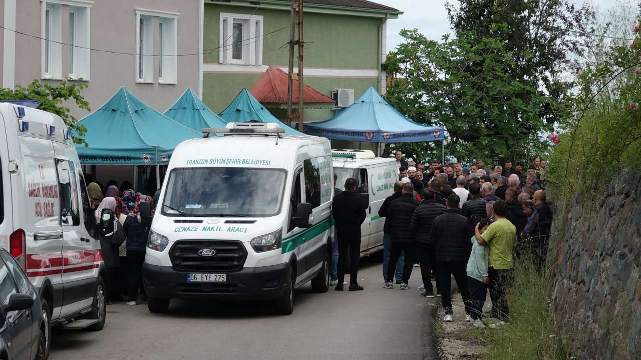 giresundaki-kazada-hayatini-kaybeden-aileden-geriye-fotograflar-kaldi
