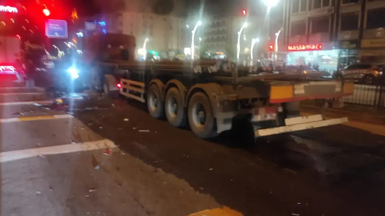 trabzon-yolundaki-feci-kazada-yeni-gelisme-tir-soforu-cezaevinde