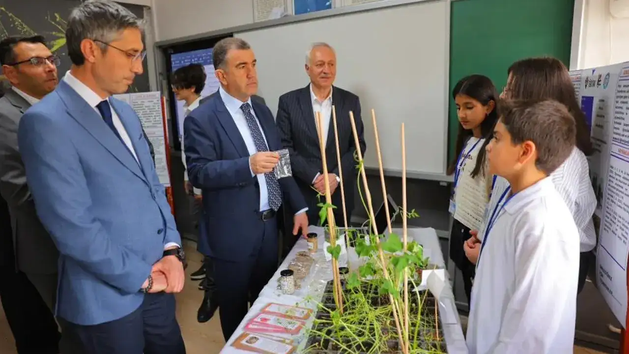 bayburt-bilsem-ogrencilerinden-bilim-fuarinda-dikkat-ceken-projeler
