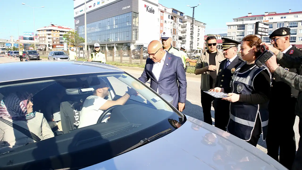giresun-valisi-5-kisinin-oldugu-kazayi-degerlendirdi-muhtemelen-uyuyordu