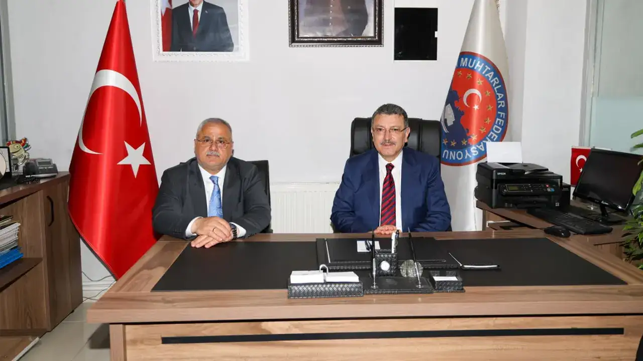 baskan-genc-muhtarlarla-bayramlasti-trabzonumuz-icin-birlikte-calisacagiz