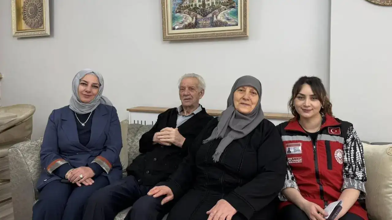 bayburtta-sehit-aileleri-ve-gazilere-bayram-ziyareti