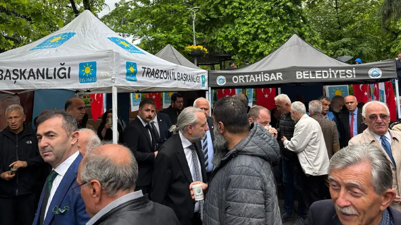 iyi-parti-trabzonda-bayramlasti