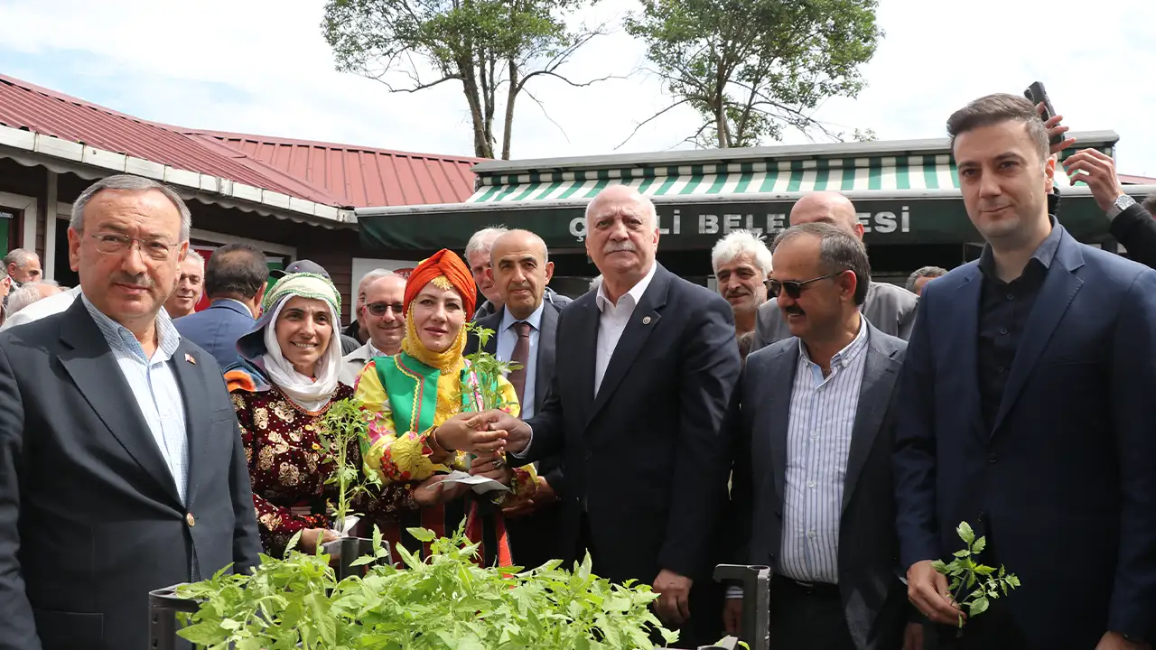 rizede-cay-sektorune-yonelik-onemli-mesajlar-verildi