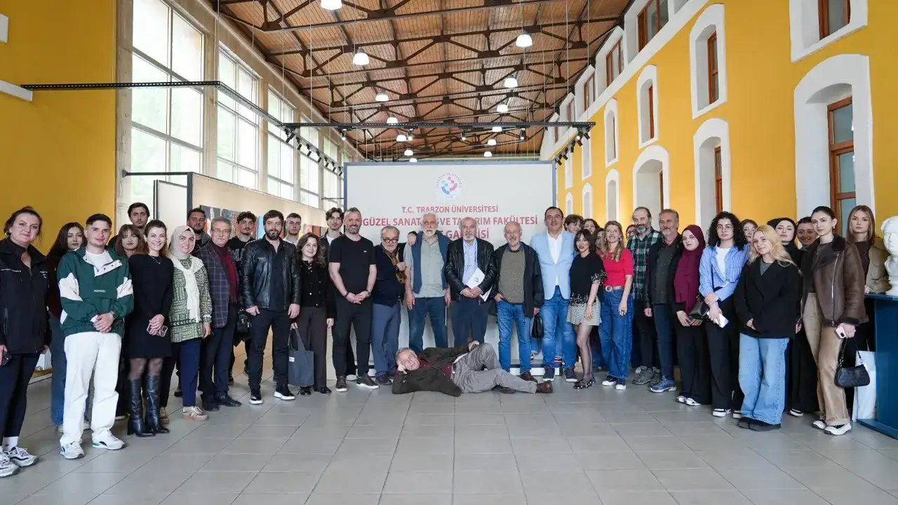 trabzon-sanatin-merkezi-oldu-erol-tuna-vakfi-resim-calistayi-buyuk-ilgi-gordu