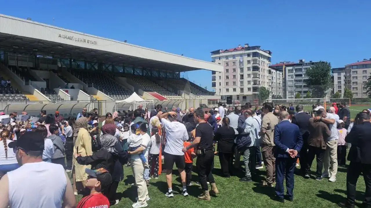 artvinde-fair-play-soleni-centilmen-sporcular-mavi-kartla-odullendirildi