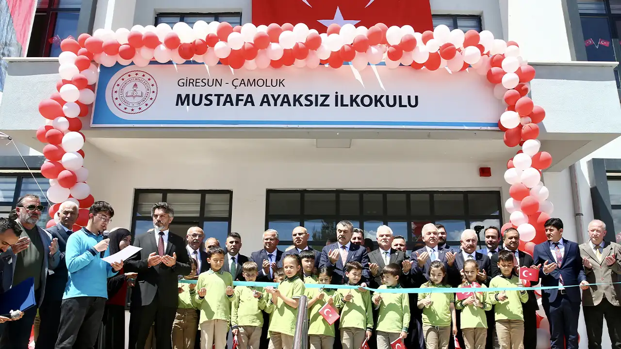 giresunda-konusan-bakan-tekin-egitimde-yapilanlar-dunyada-devrim-olarak-goruluyor
