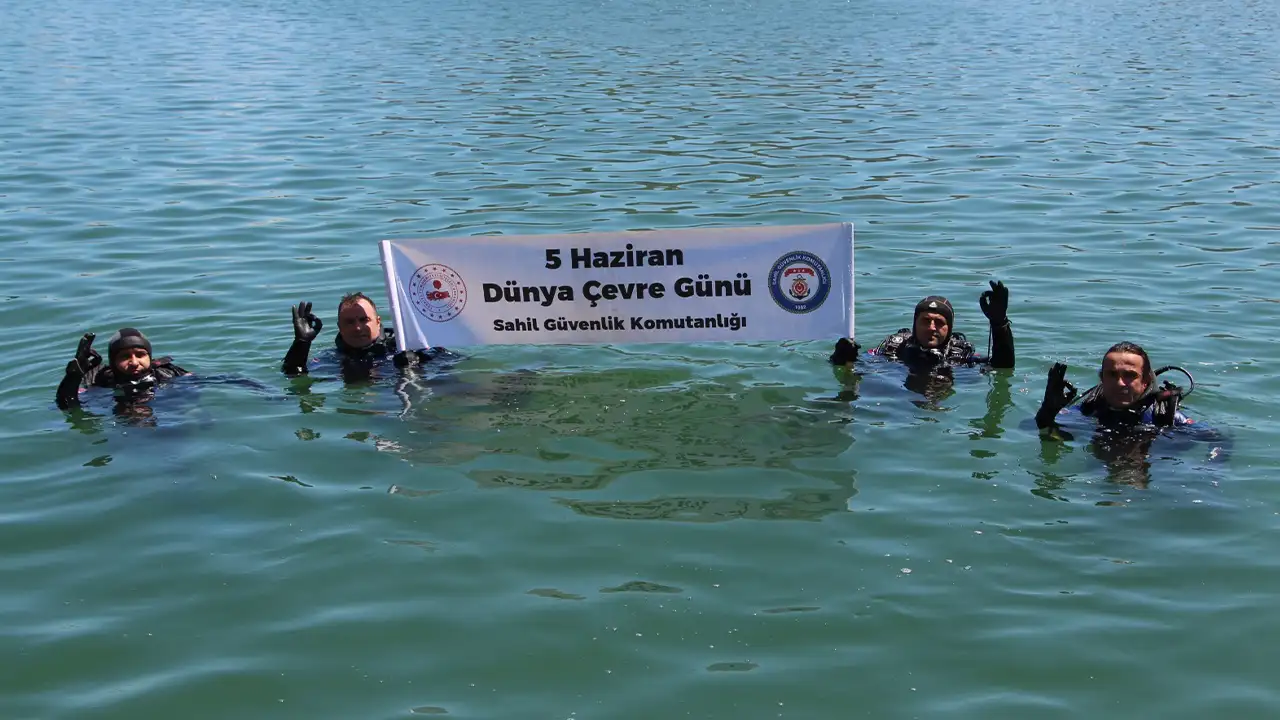 giresunda-deniz-dibi-temizligi-yapildi-atiklar-tek-tek-cikarildi