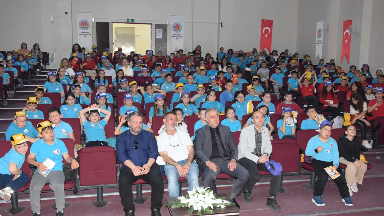 giresunda-sehit-mezarligi-yenilendi-cevre-duzenlemesi-tamamlandi