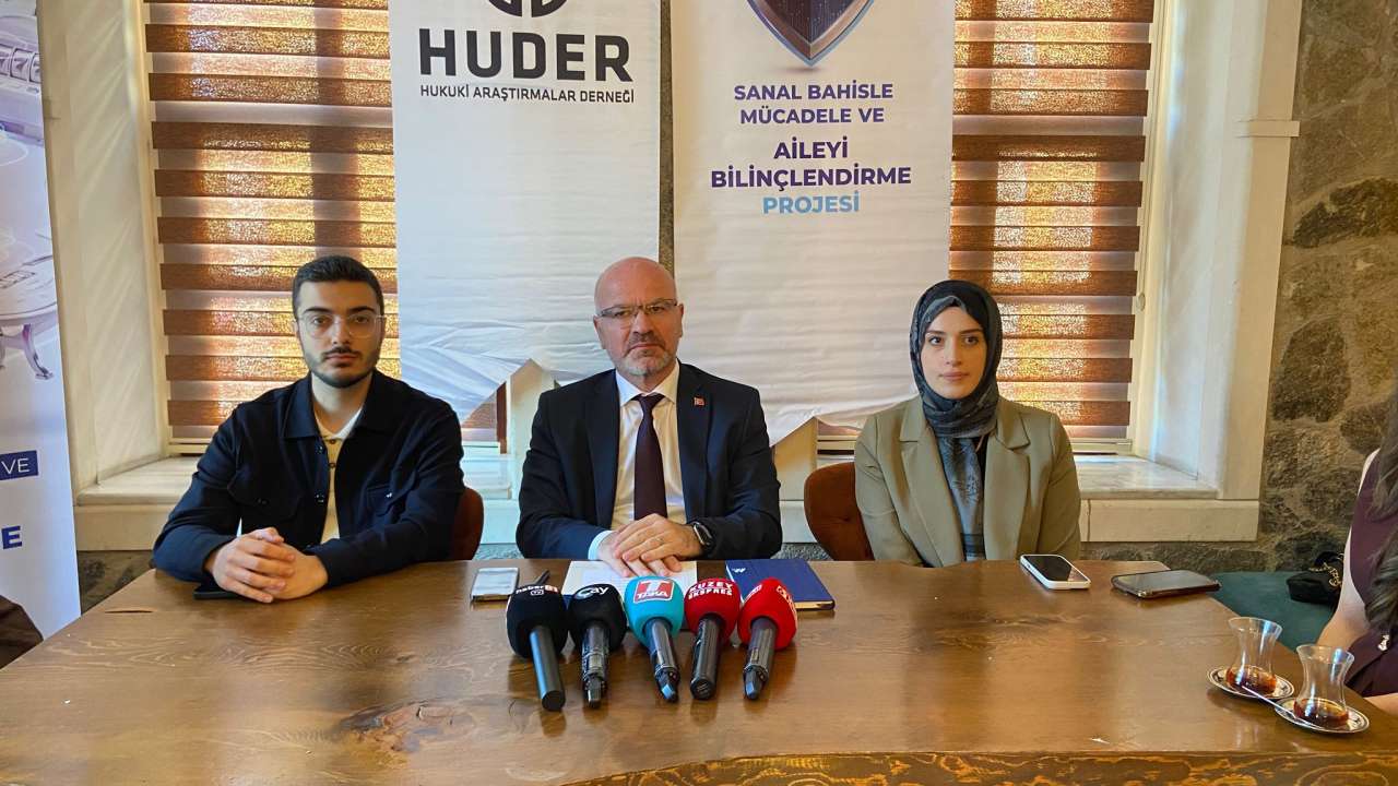 hukuki-arastirmalar-dernegi-huder-trabzon-temsilcisi-mesut-iskenderoglu