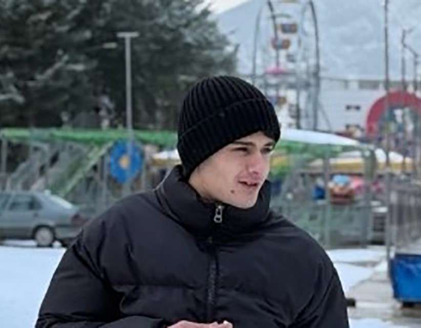 amasyada-lunaparkta-calisan-20-yasindaki-burak-kirikci-ranger-olarak-bilinen-oyun-aletinin-hareket-halindeki-kabininin-basina-carpmasi-sonucu-agir-yaralandi-hastaneye-kaldirilan-genc-yapilan-tum-mudahalelere-ragmen-kurtarilamadi