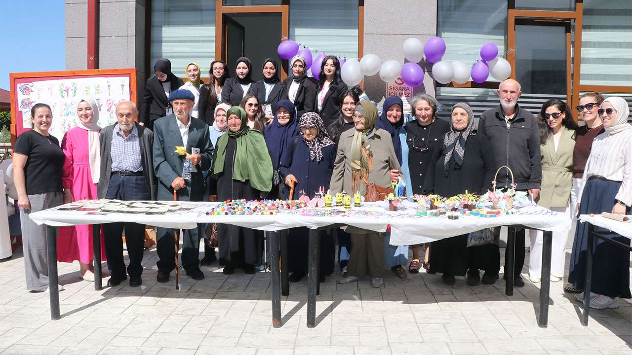 rizede-yaslilarin-anilari-kitap-oldu