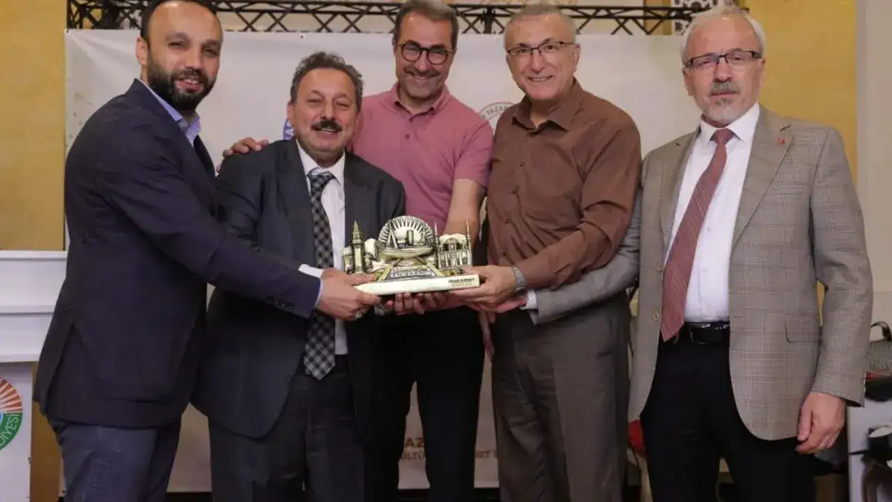 ilkadimda-ozanlar-ve-sairler-bulustu-kultur-soleni-buyuk-ilgi-gordu
