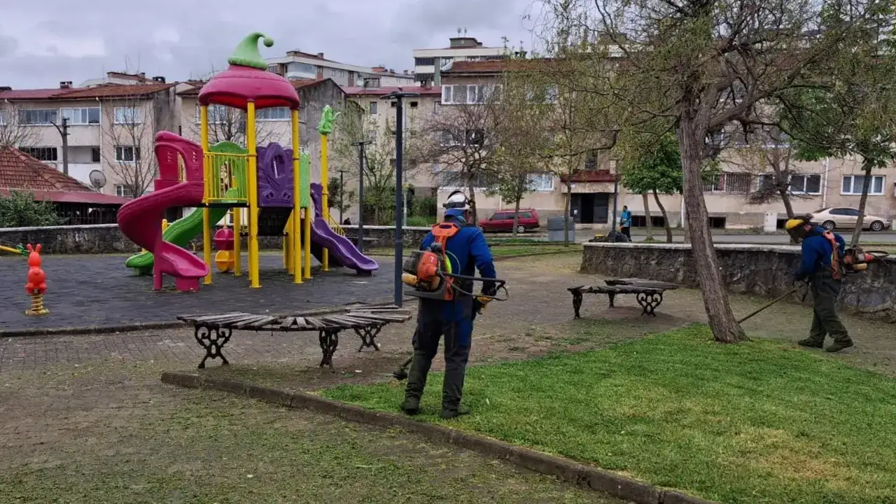 ortahisarda-parklar-yaza-hazir-bakim-ve-yenileme-calismalari-tamamlandi