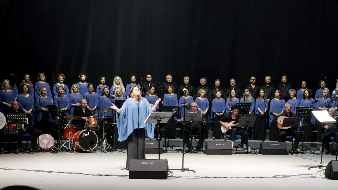 trabzonda-teksanderden-sanatseverlere-unutulmaz-konser-gecesi
