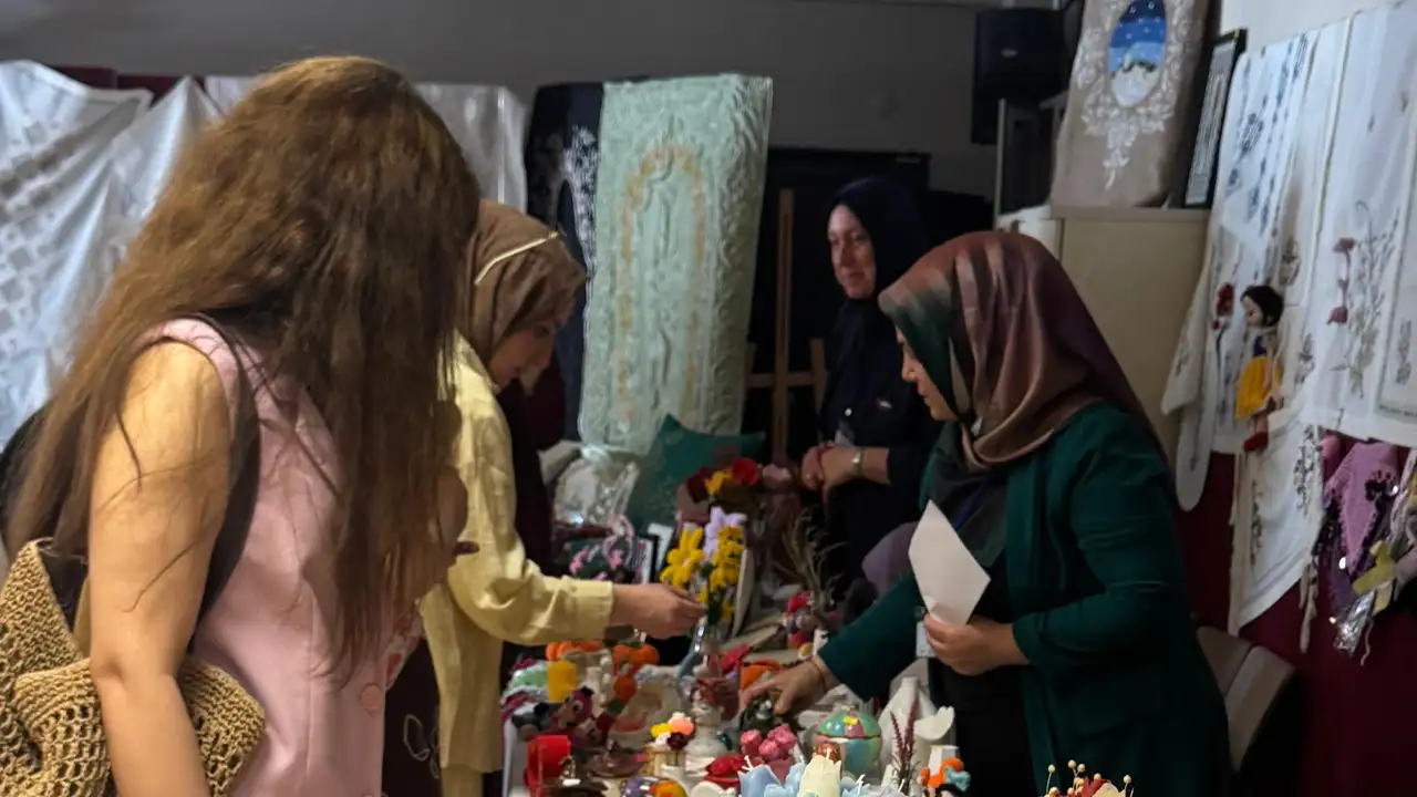 giresunda-halk-egitim-kurslarina-9-bin-715-kisi-katildi