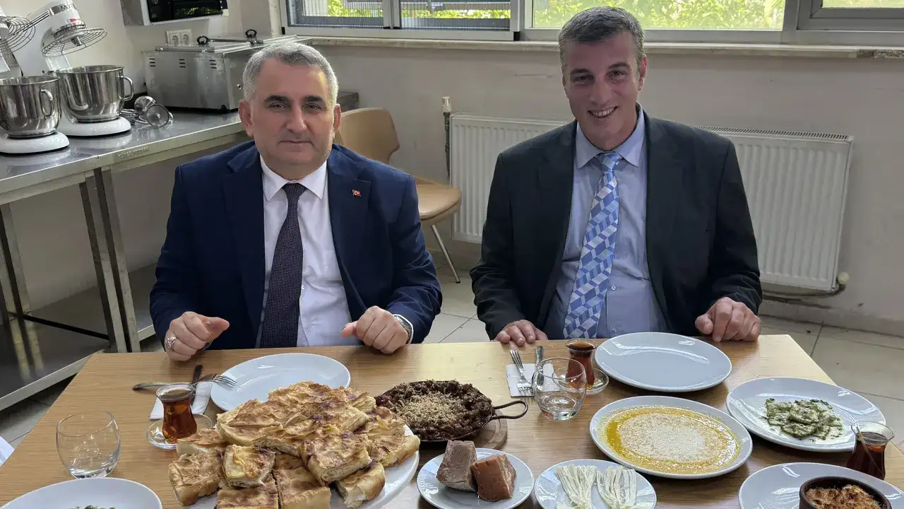 artvinin-yoresel-peynirleri-ogrencilerin-tez-calismasina-konu-oldu
