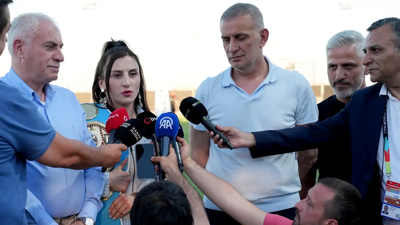 bayburt-belediye-baskani-memis-millilerin-kampini-ziyaret-etti