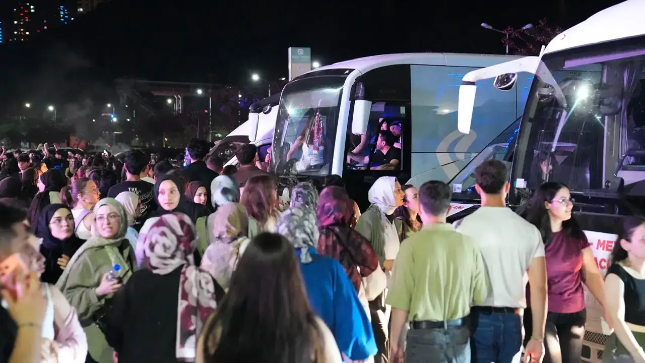 trabzonda-konser-sonrasi-ulasim-magduriyetine-ortahisar-belediyesi-el-atti