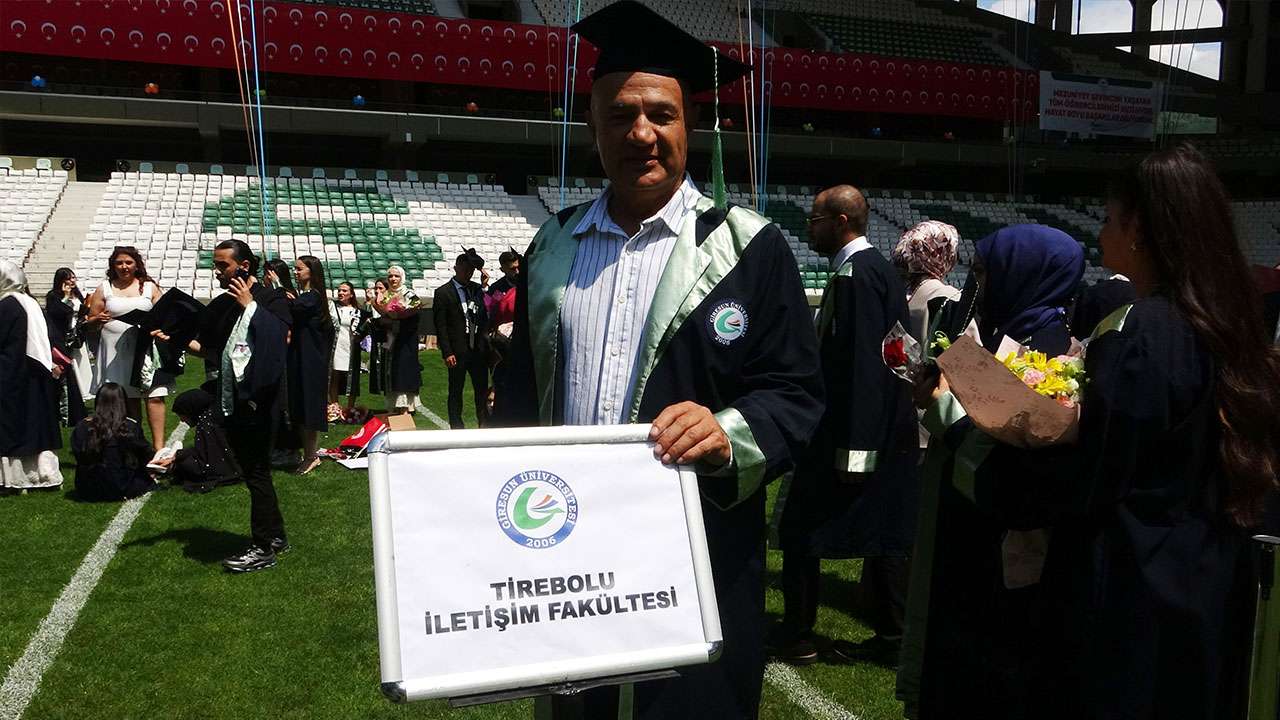 giresun-universitesi-mezuniyetinde-iki-ilham-veren-hikaye