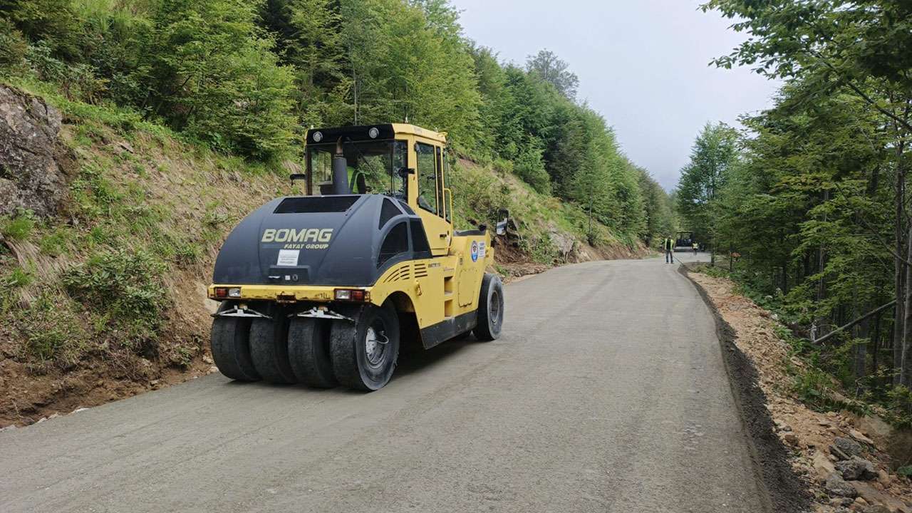trabzon-buyuksehirden-yuksek-kesimlerde-yol-seferberligi
