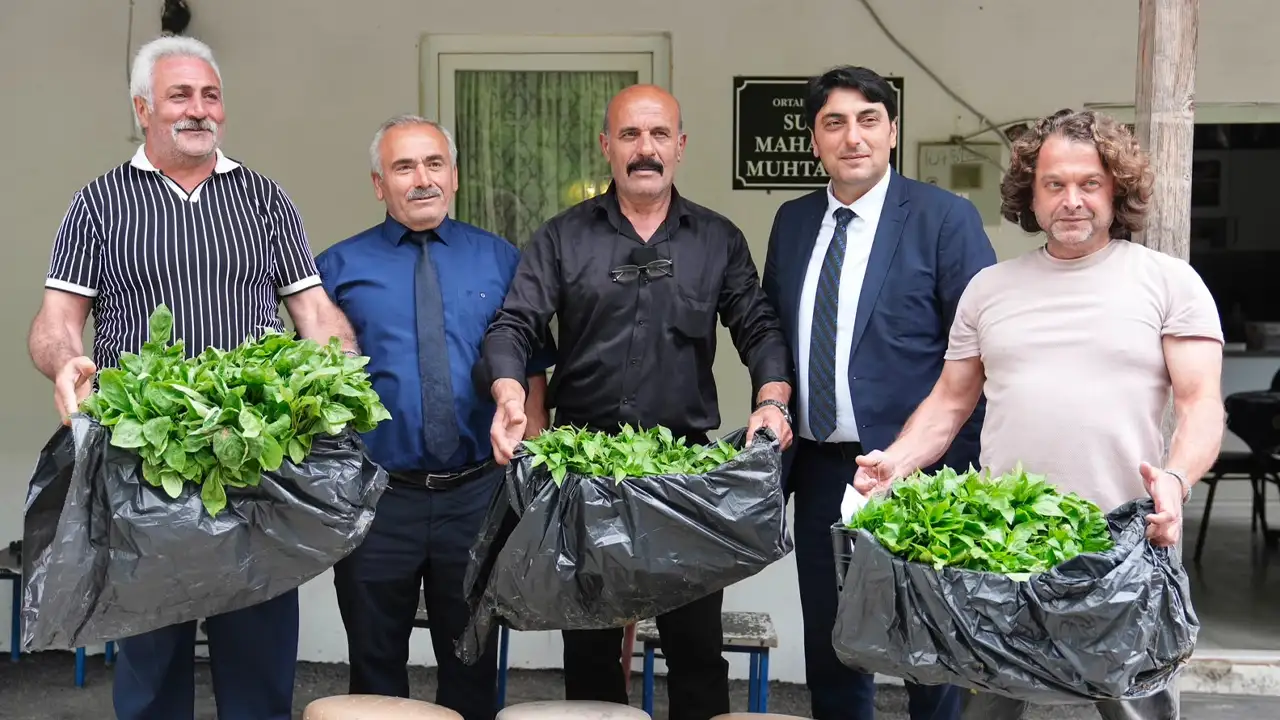ortahisar-belediyesinden-ureticilere-35-bin-sebze-fidesi-destegi
