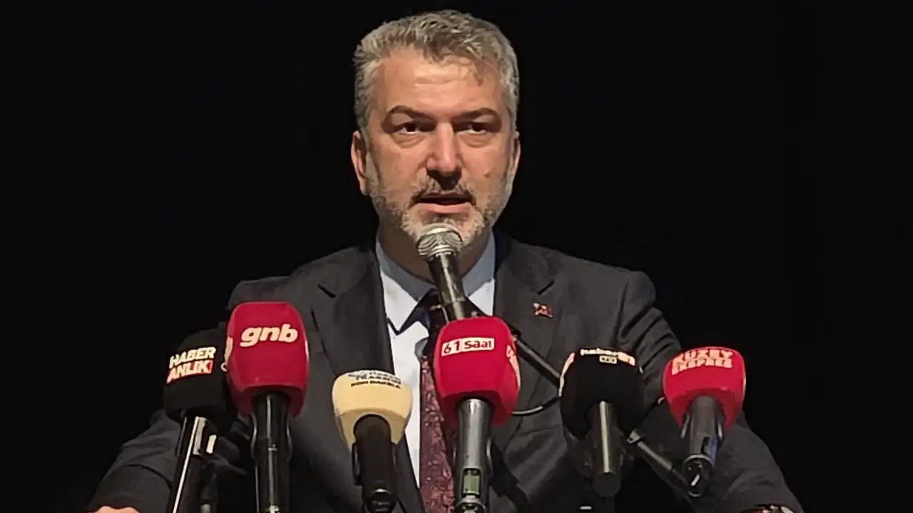 ak-parti-trabzon-il-danisma-meclisinde-gundem-yatirimlar-oldu
