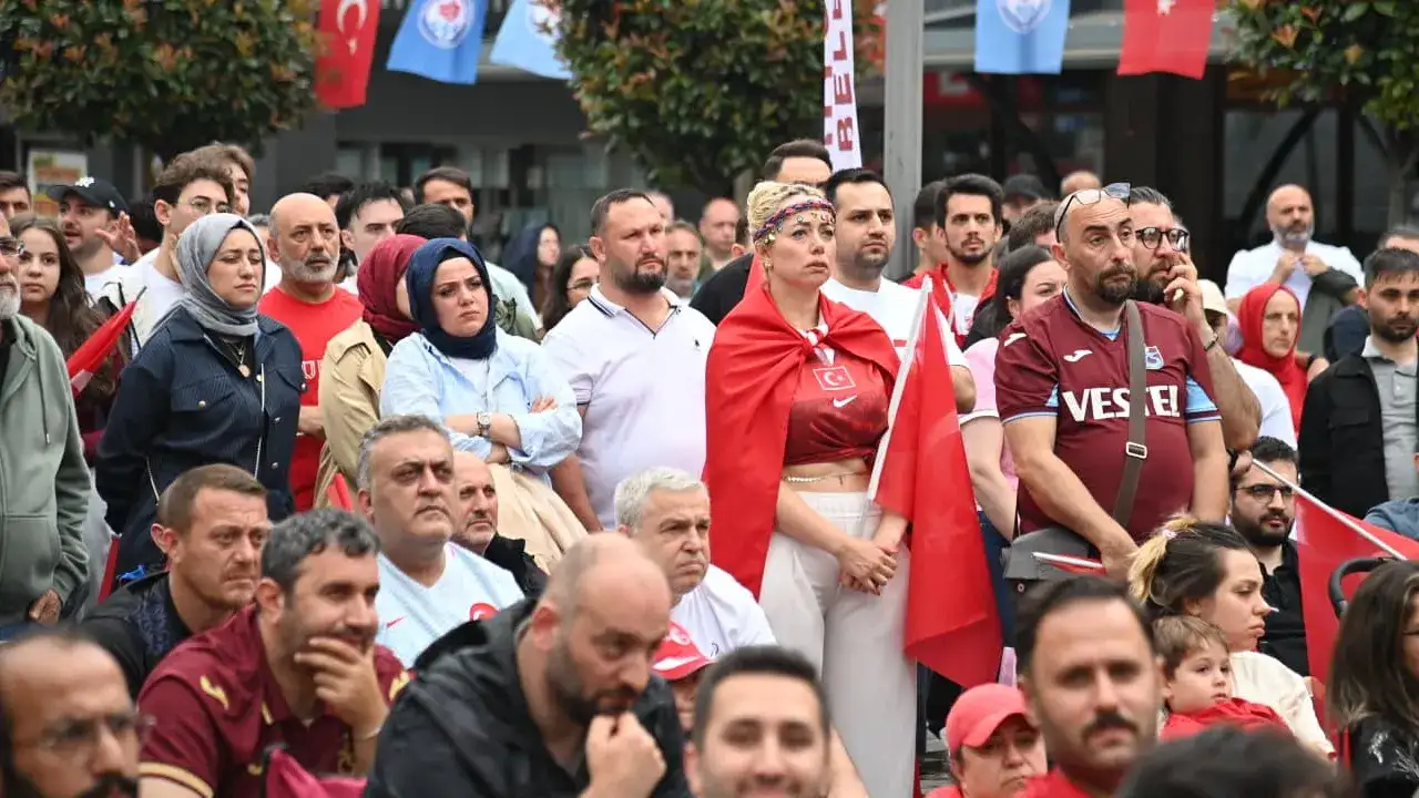 trabzon-milli-takim-icin-tek-yurek-oldu