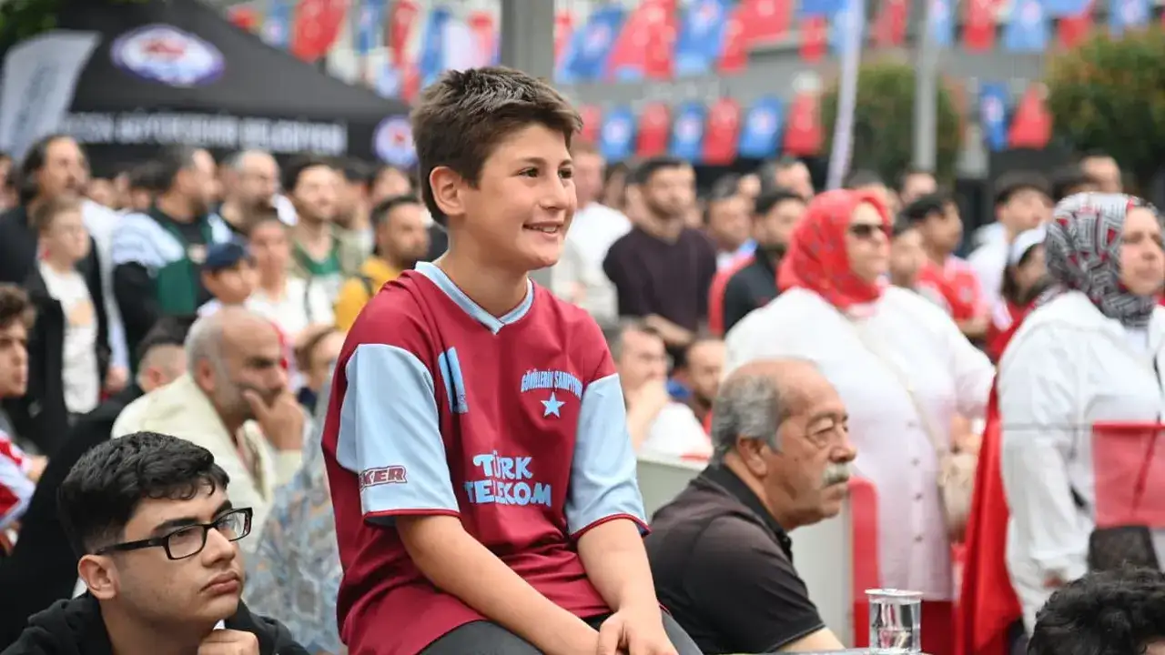 trabzon-milli-takim-icin-tek-yurek-oldu