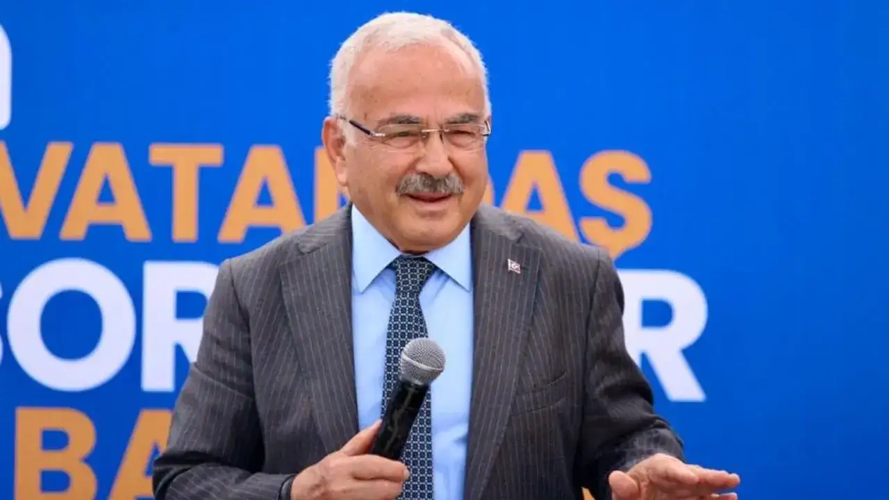 baskan-guler-vatandaslarla-bulustu-talepleri-dinledi
