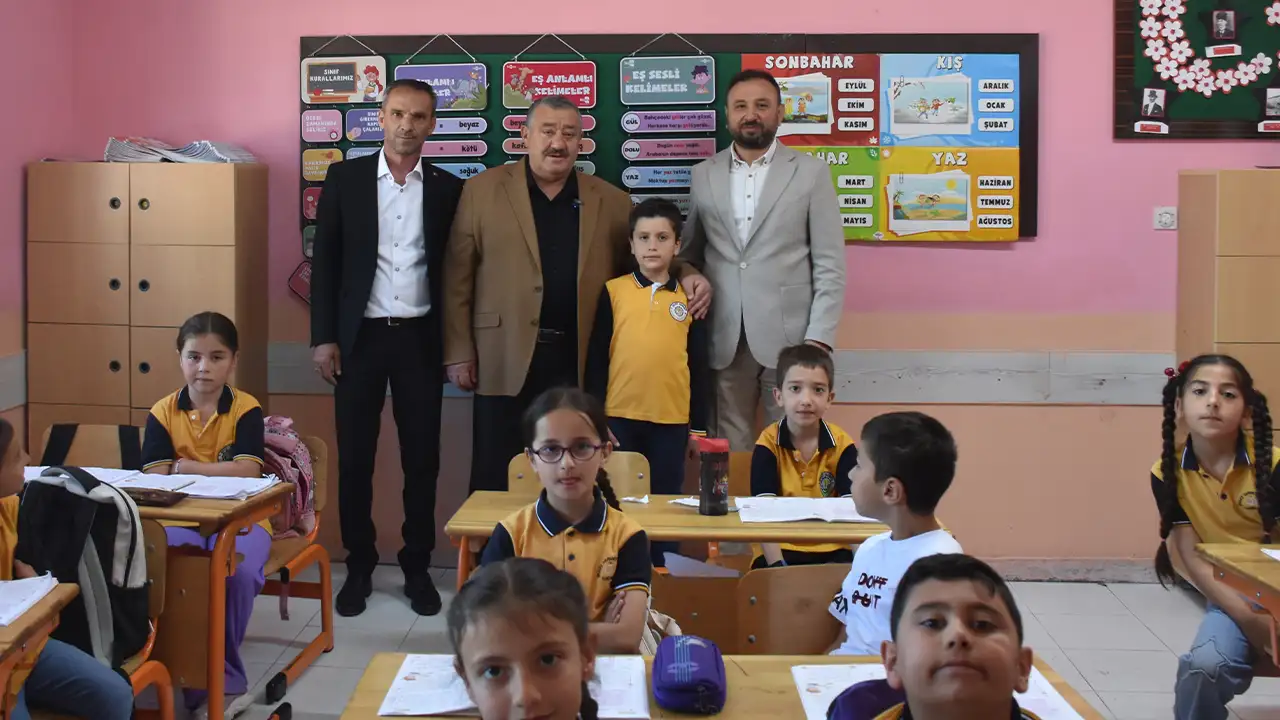 sinif-baskani-oldu-belediye-baskanini-okula-getirdi