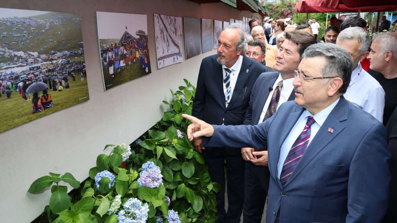 baskan-genc-acikladi-haluk-ongan-sahnesinin-bulundugu-alan-buyuksehire-devredildi