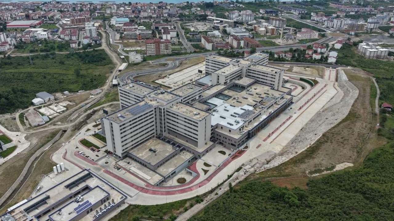ordu-sehir-hastanesinde-sona-dogru-vatandaslar-acilis-gununu-bekliyor